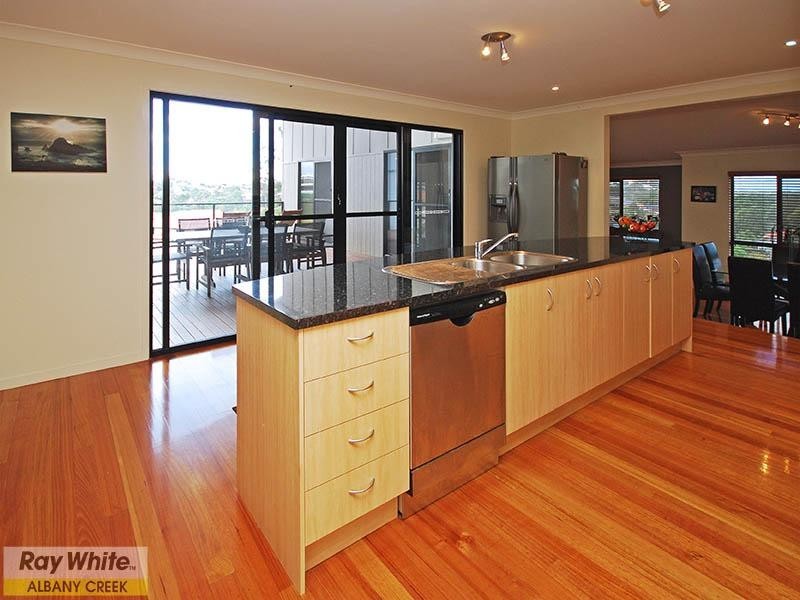 2 Laceflower Crescent, Eatons Hill QLD 4037