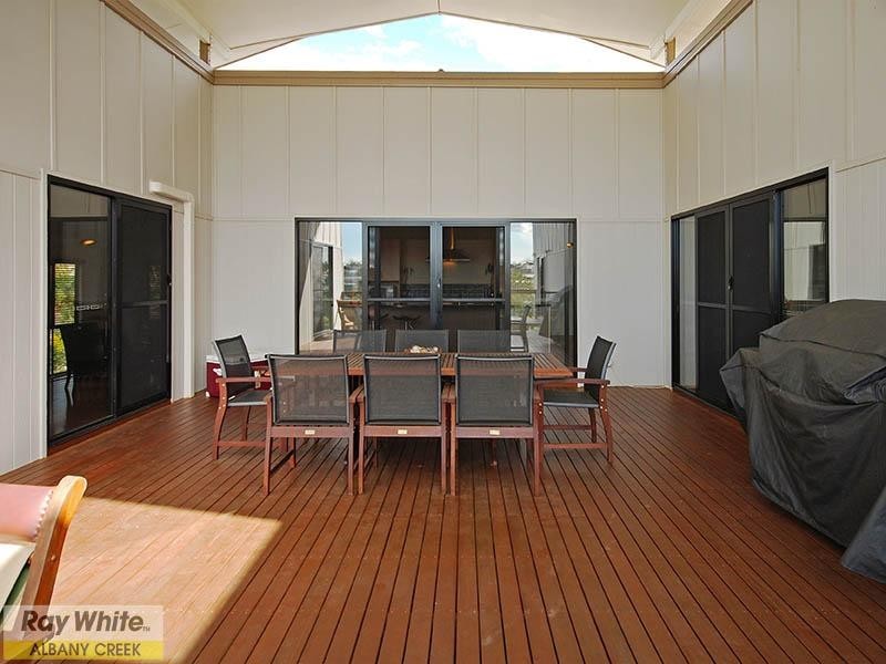 2 Laceflower Crescent, Eatons Hill QLD 4037