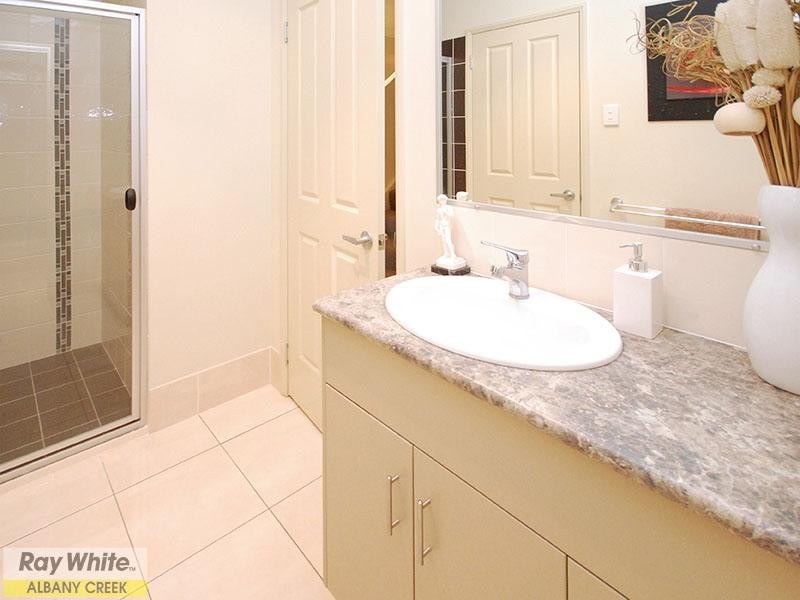 2 Fidelio Court, Eatons Hill QLD 4037