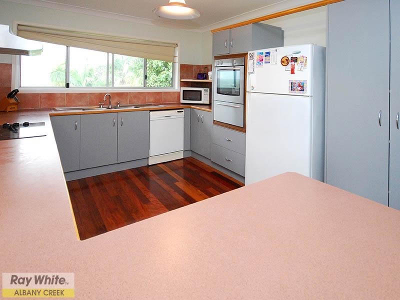 10 Fortuna Court, Eatons Hill QLD 4037