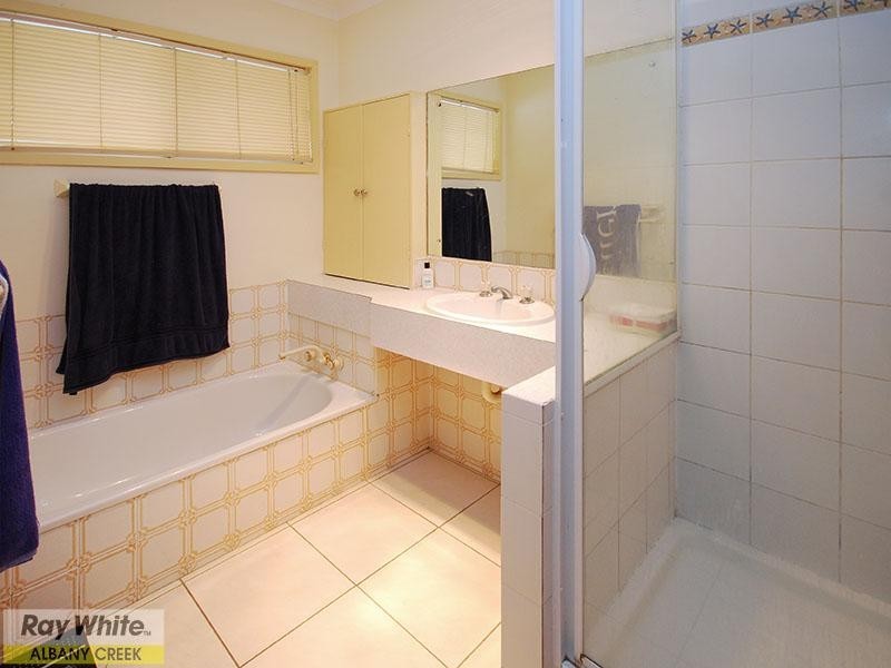 16 Crofty Street, Albany Creek QLD 4035