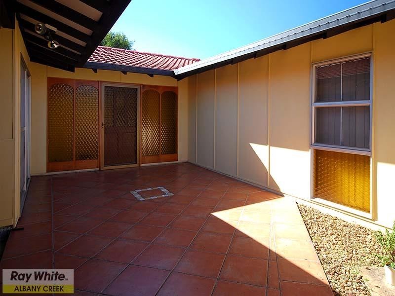 16 Crofty Street, Albany Creek QLD 4035