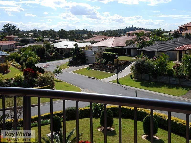 1 Taun Court, Albany Creek QLD 4035