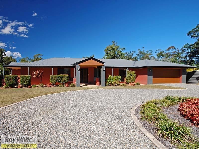 1 Amamoor Court, Cashmere QLD 4500