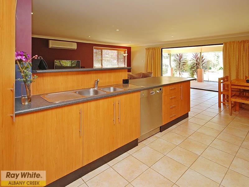 1 Amamoor Court, Cashmere QLD 4500