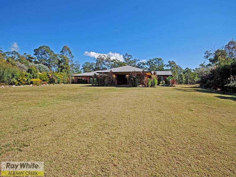 1 Amamoor Court, Cashmere QLD 4500