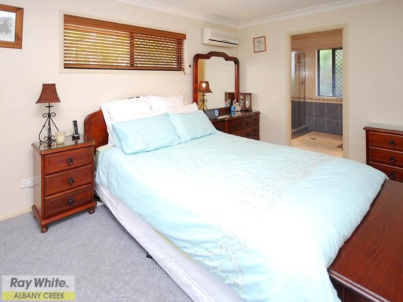 8 Monica Court, Eatons Hill QLD 4037