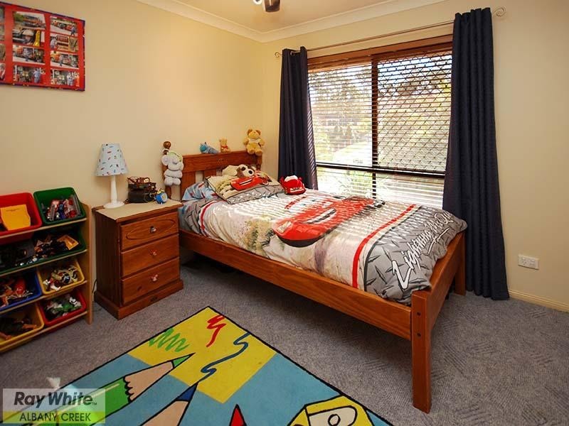 8 Monica Court, Eatons Hill QLD 4037