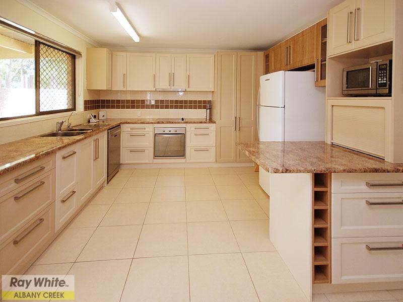 6 Crofty Street, Albany Creek QLD 4035