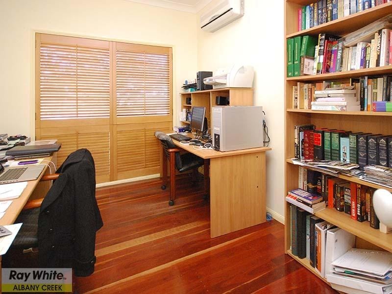 3 Ganton Place, Albany Creek QLD 4035