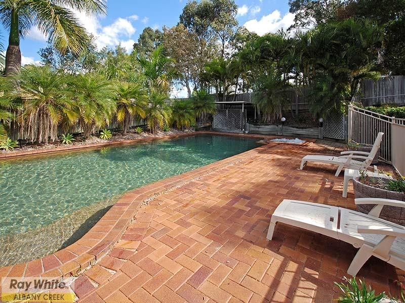 3 Ganton Place, Albany Creek QLD 4035