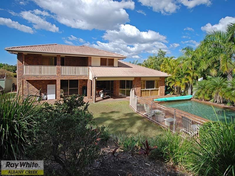 3 Ganton Place, Albany Creek QLD 4035