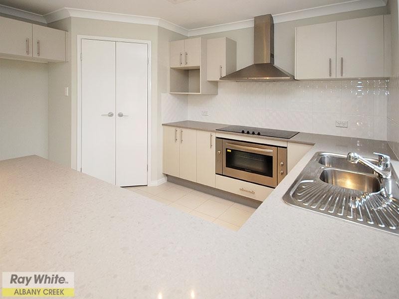 7 Shallows Court, Eatons Hill QLD 4037