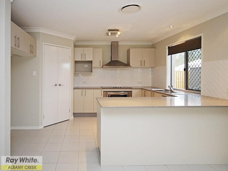 7 Shallows Court, Eatons Hill QLD 4037