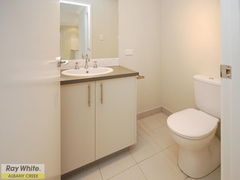 7 Shallows Court, Eatons Hill QLD 4037