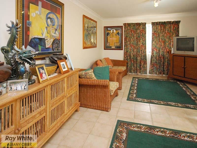 9 Ganton Place, Albany Creek QLD 4035