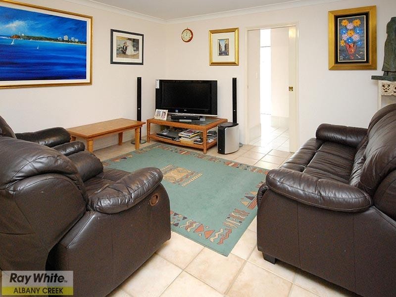 9 Ganton Place, Albany Creek QLD 4035