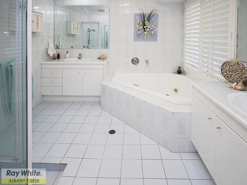 18 Huntingdale Court, Albany Creek QLD 4035