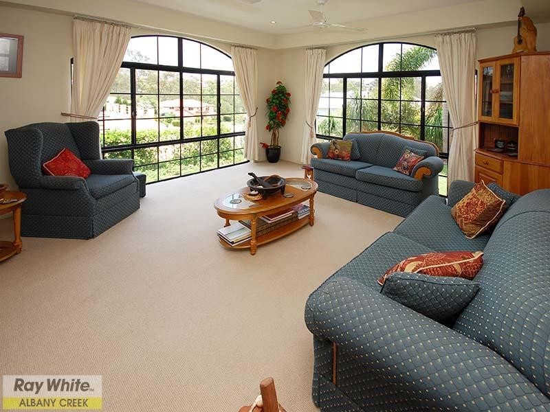 22 Sunningdale Court, Albany Creek QLD 4035