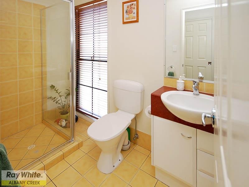 22 Sunningdale Court, Albany Creek QLD 4035