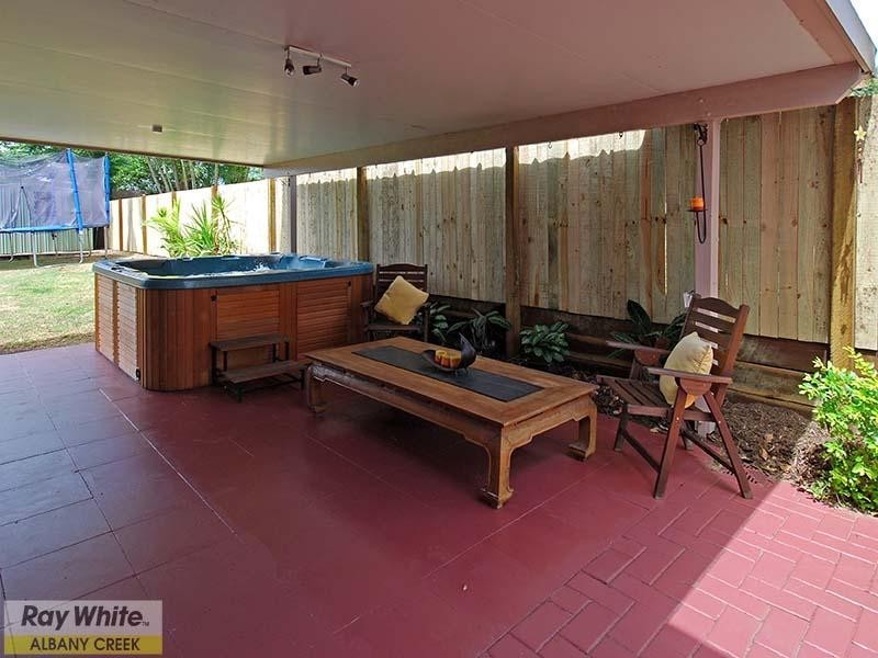 9 Challinor Drive, Albany Creek QLD 4035