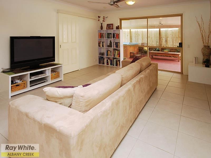 9 Challinor Drive, Albany Creek QLD 4035