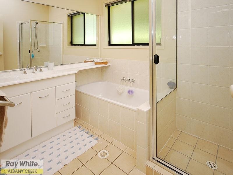 28 Castleroy Court, Albany Creek QLD 4035