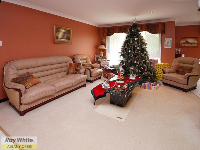 27 Bunya Crossing Road, Eatons Hill QLD 4037