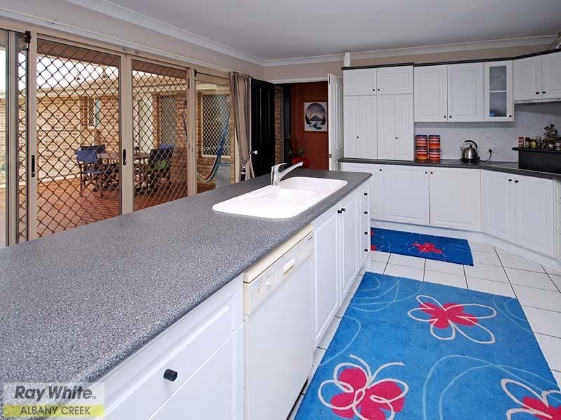 27 Bunya Crossing Road, Eatons Hill QLD 4037