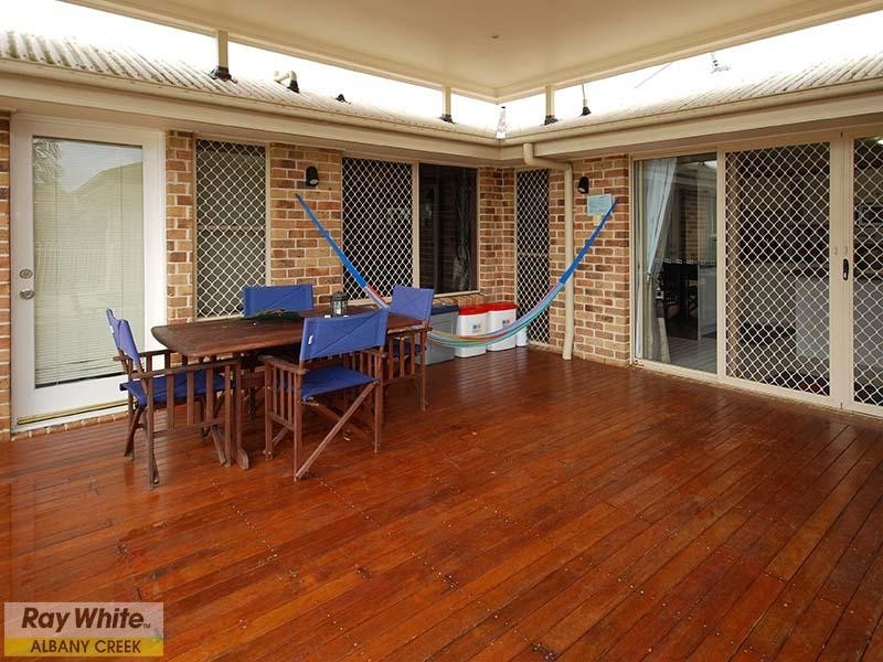 27 Bunya Crossing Road, Eatons Hill QLD 4037