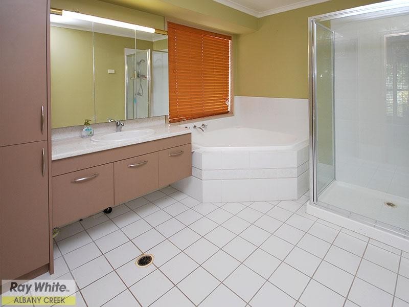 24 Turnberry Crescent, Albany Creek QLD 4035