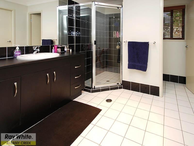 33 Pardalote Place, Cashmere QLD 4500