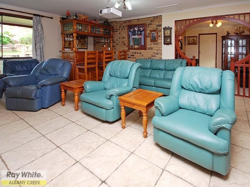 34 Hidden Valley Drive, Eatons Hill QLD 4037