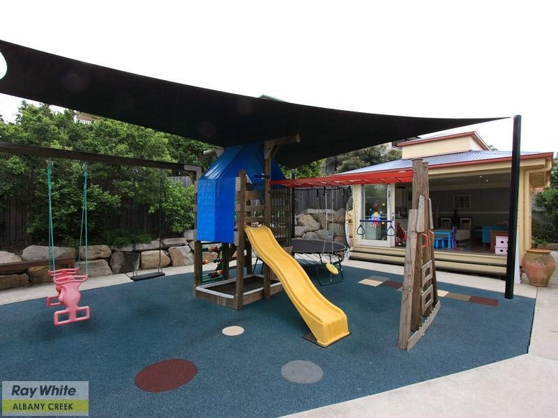 7 Felicia Place, Eatons Hill QLD 4037