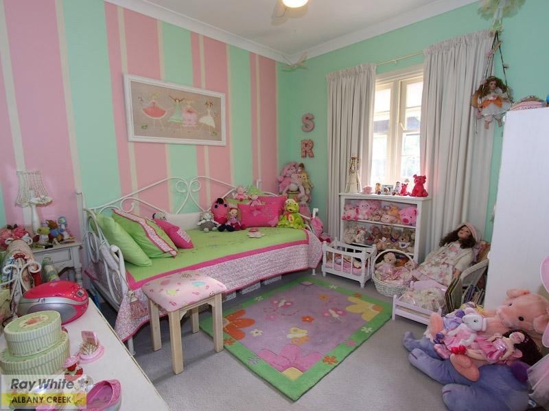 7 Felicia Place, Eatons Hill QLD 4037