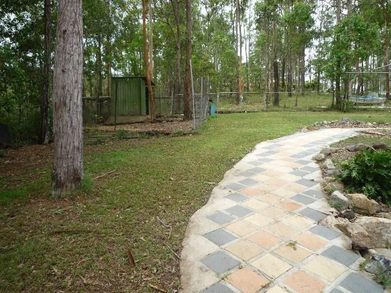 Eatons Hill QLD 4037