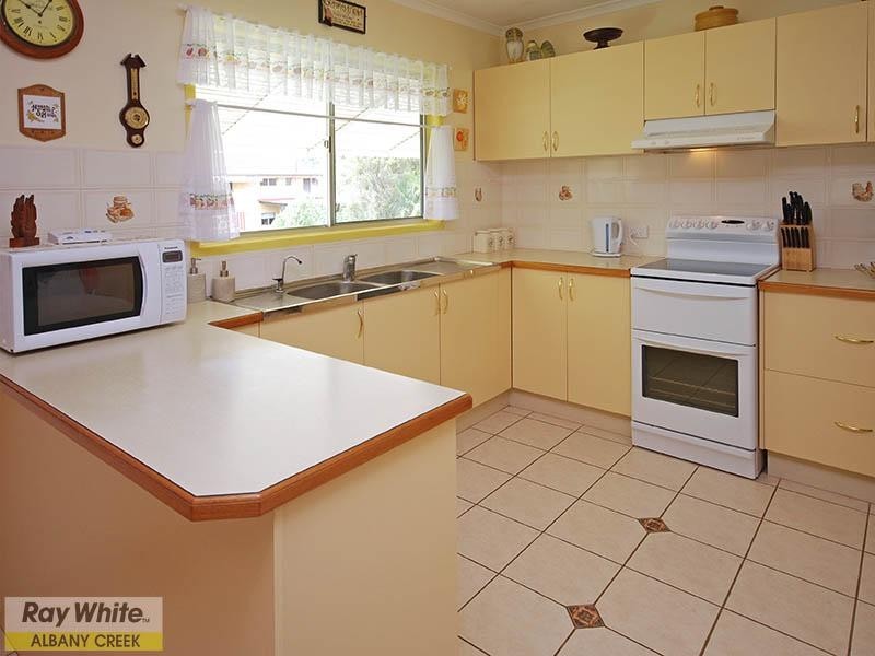 6 Jade Street, Albany Creek QLD 4035