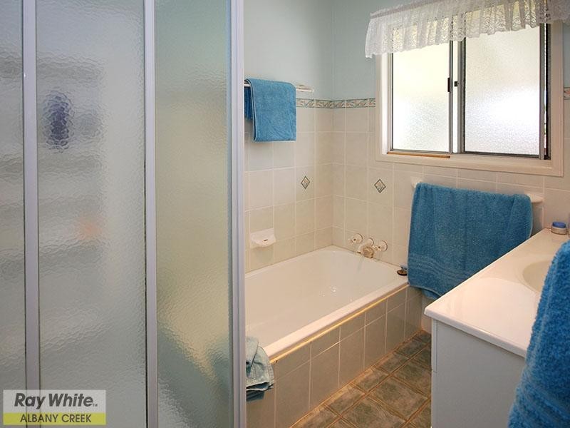 6 Jade Street, Albany Creek QLD 4035