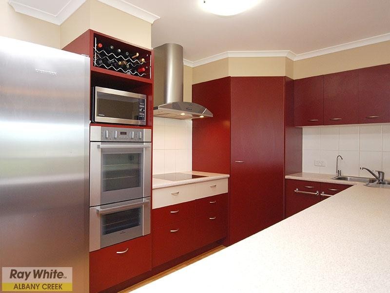 18 Alberic Court, Eatons Hill QLD 4037