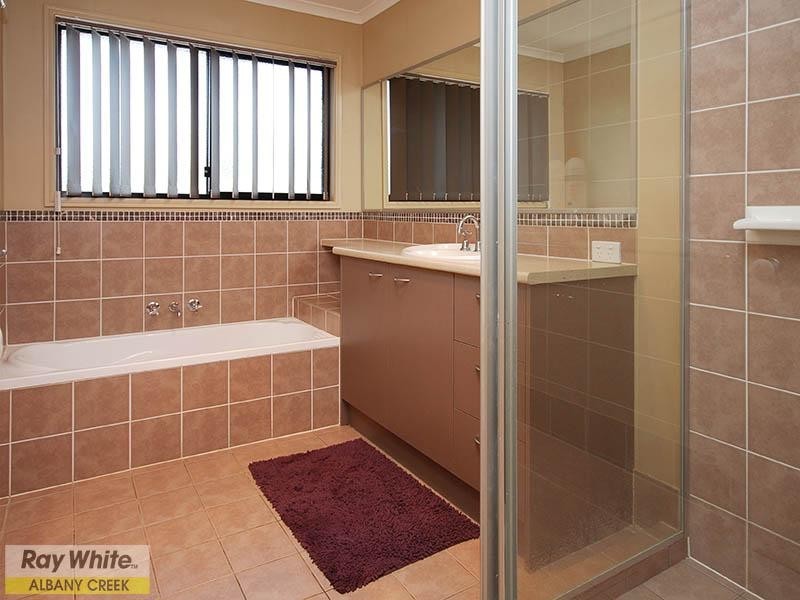 18 Alberic Court, Eatons Hill QLD 4037