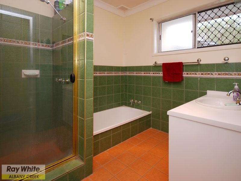 3 Malvern Road, Albany Creek QLD 4035