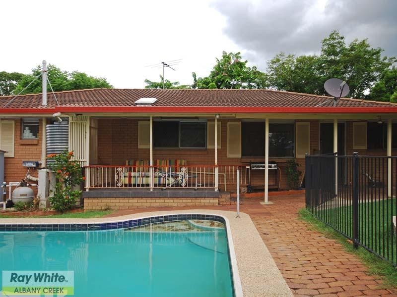 3 Malvern Road, Albany Creek QLD 4035