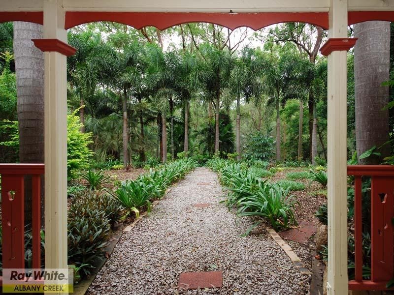 30 Cashmere Lane, Cashmere QLD 4500