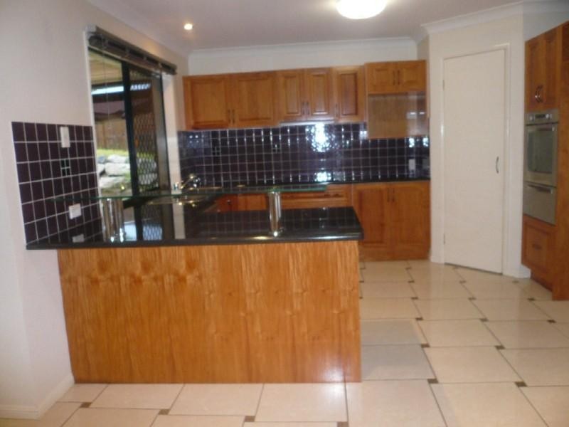 Eatons Hill QLD 4037