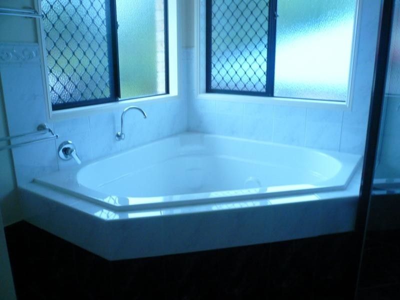 Eatons Hill QLD 4037