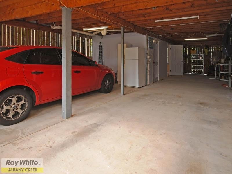 3 Arianna Close, Eatons Hill QLD 4037