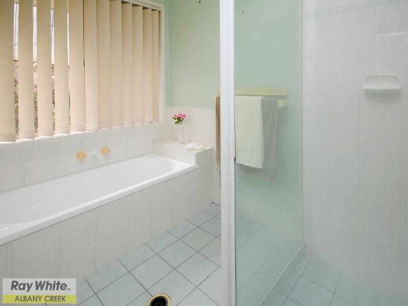 6 Cadagi Court, Albany Creek QLD 4035