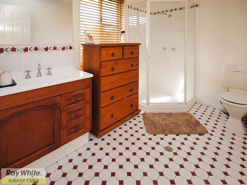 37 Boondooma Circuit, Albany Creek QLD 4035