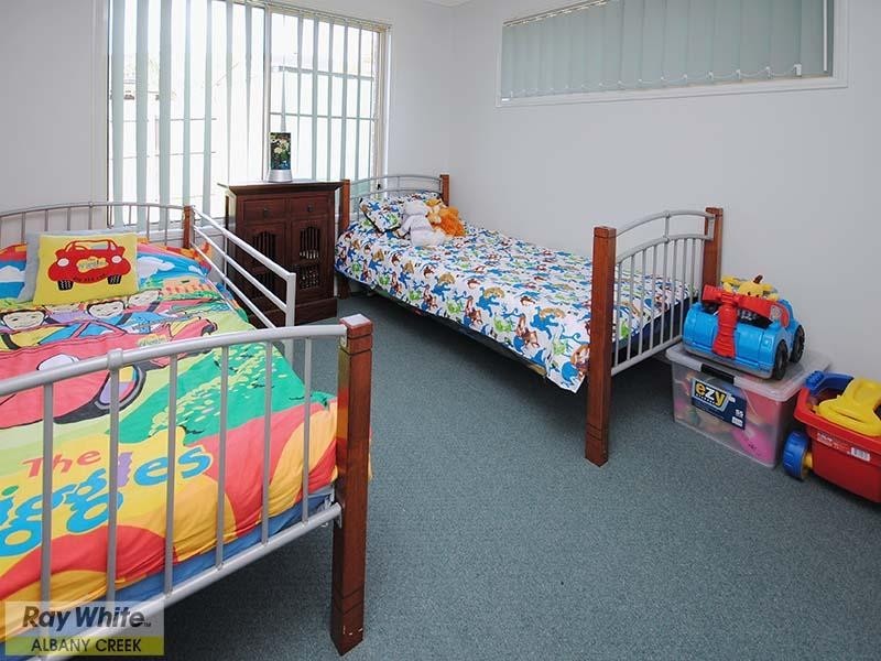 16 Hemlock Street, Warner QLD 4500