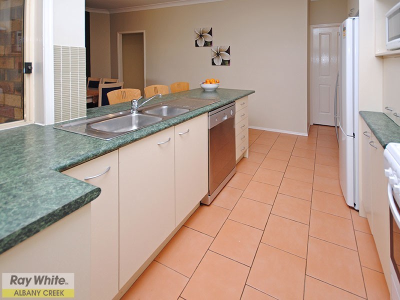 90 Thiess Drive, Albany Creek QLD 4035